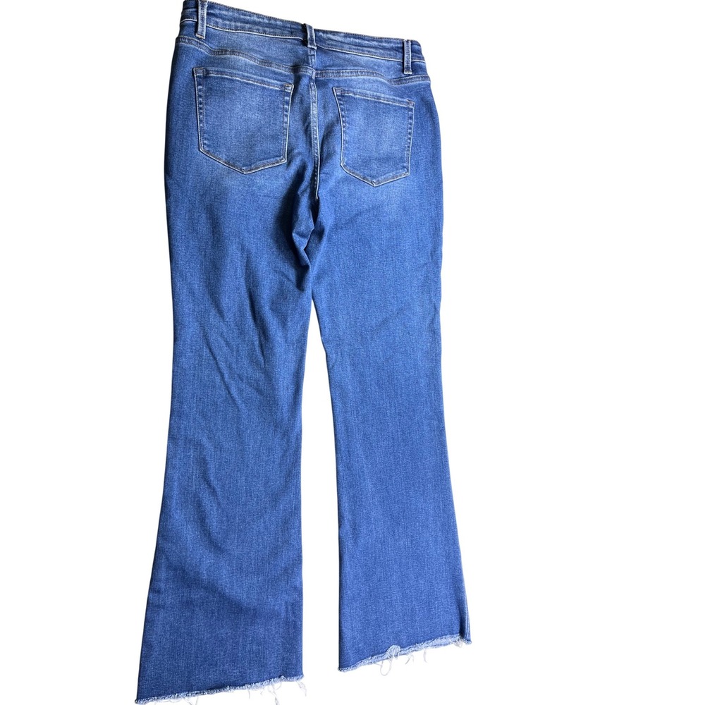 Vervet Women's Size 32 Raw Hem Flare Jeans Medium Wash Stretch Denim Boho - Picture 2 of 4